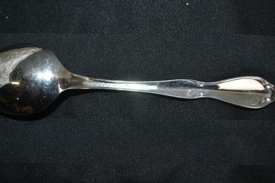 LOT 63 FLATWARE SET
