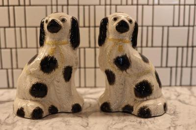 Fritz & Floyd Pair of Porcelain Staffordshire Dogs Bookends/Decor