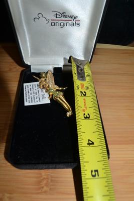 LOT 72. TINKER BELL PIN