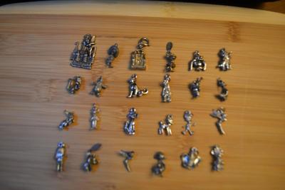 LOT 106. DISNEY CHARMS