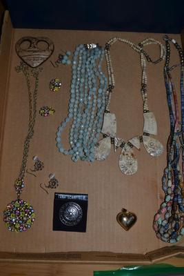 LOT 108. COSTUME JEWELRY LOT