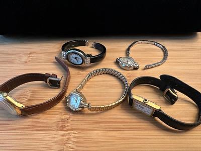 LOT 116 LOT OF FIVE LADIES WATCHES