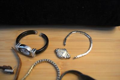 LOT 116 LOT OF FIVE LADIES WATCHES