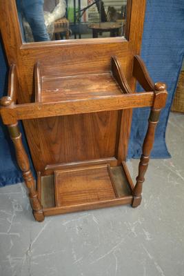 LOT 142. HALL TREE WITH MIRROR