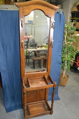 LOT 142. HALL TREE WITH MIRROR