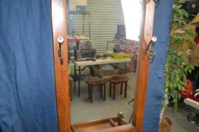 LOT 142. HALL TREE WITH MIRROR