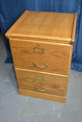 LOT 152. WOOD 2 DRAWER  FILE CABINET