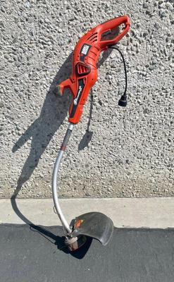 Black & Decker Corded Electric Grass Weed Edger Trimmer