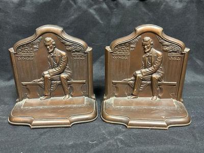 Pair of Cast Metal Vintage Honest Abe Abraham Lincoln Bookends JB 2470 Jennings Bros.