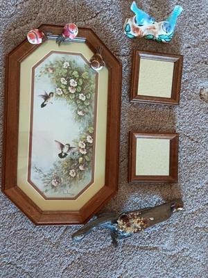 FRAMED BIRD ART WITH SMALL MIRRORS AND JAPAN BOBBLING BIRDS