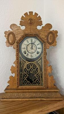 Antique E. Ingraham 8 Day Time & Strike Mantle/Parlor Clock