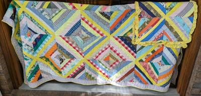 "Log Cabin" Quilt 