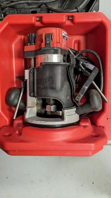 Milwaukee Heavy Duty Router in Case