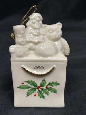 1995 Lenox Ivory China Holly Print Christmas Holiday Tree Hanging Ornament