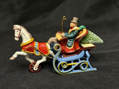 Vintage Enamel Painted Metal Hallmark Ornament Keepsake Horse Drawn Carriage