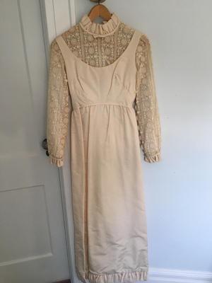 vintage 1960's wedding dress with veil
