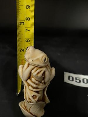 Harmony Kingdom-Frog