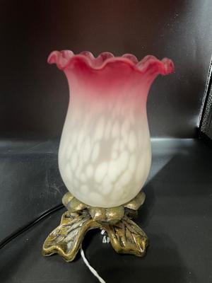 Scalloped Tulip Light