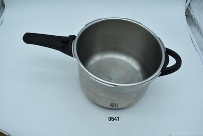 Tramontina 6.3 Qt Pressure Cooker