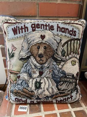 16â€ Boydâ€™s Bears Throw Pillow