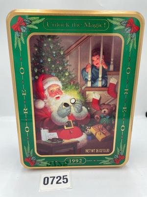 Oreo Christmas tin