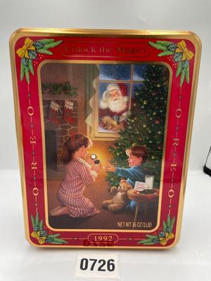 Oreo Christmas tin