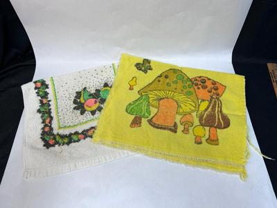 Pair of Vintage Retro Hand Dish Towels Fruit and Mushrooms