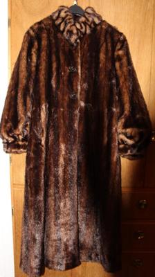 Pamela McCoy Faux Fur Brown Coat Size L