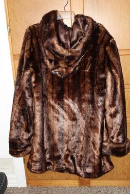 Pamela McCoy Faux Fur Coat - Size Small