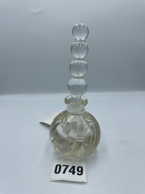 Glass perfume bottle