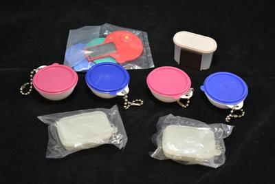 Lot of Miniature TUPPERWARE Containers/Magnets