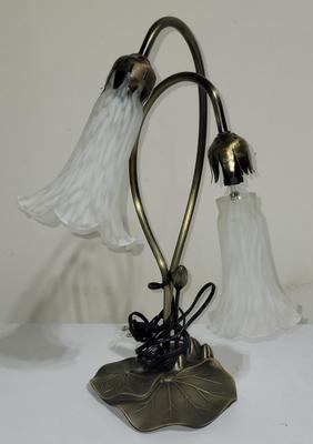 AMERICAN LIGHTING Lilly Pad 2 Globe Lamp
