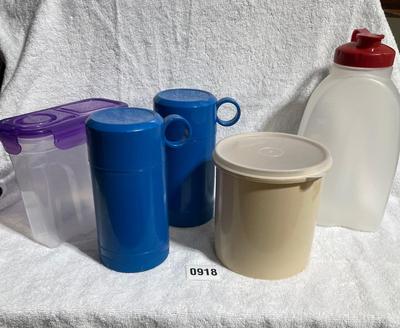 Storage containers