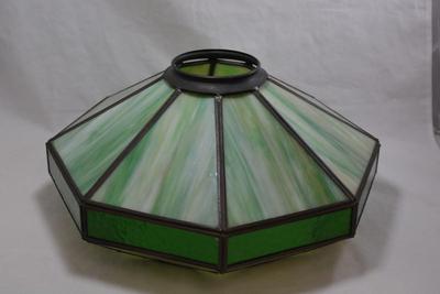 Green Stained Glass Lamp Shade, Octagonal 14.5x7.5