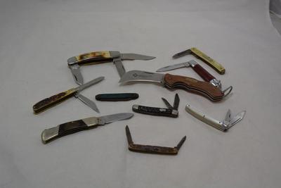Lot of Vintage/Modern Pocket/Pen Knives