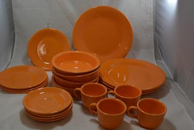 20 Piece "Butterscotch" FIESTA WARE Dinner Setting for 4