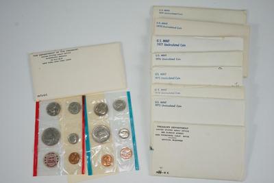 UNITED STATES TREASURY DEPT U.S. MINT UNCIRCULATED COIN SETS 1971-1979