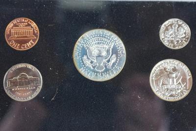 1964 UNITED STATES PROOF SET W/ KENNEDY HALF DOLLAR