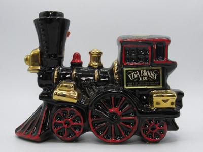 Ezra Brooks 12 Locomotive Train Bourbon Liquor Bottle Decanter Steam Engine