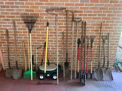 Outdoor Tool Lot - 23 Pieces