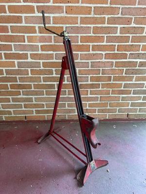 Vintage FLEET Bumper Jack