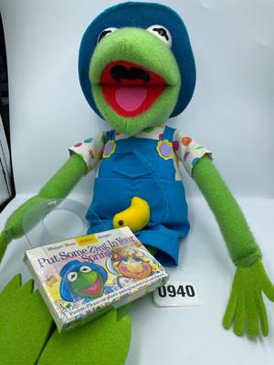 14â€ Kermit the frog