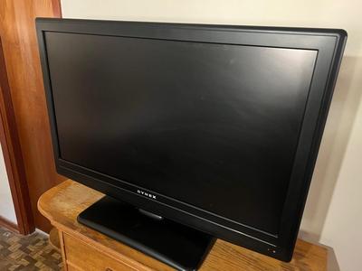 DYNEX 42â€ LCD TV *NOT A SMART TV*