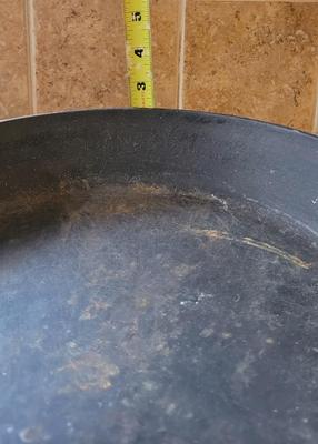 # 10 Cast Iron 3 Notch Lodge Skillet
