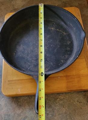 # 10 Cast Iron 3 Notch Lodge Skillet