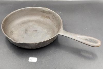 Cast Iron (# 3) Skillet