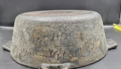 Cast Iron Dutch Oven
