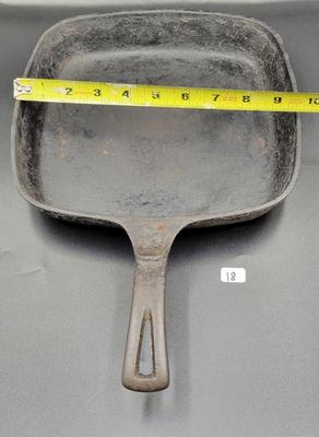10" Unmarked Wagner Square Cast Iron Skillet
