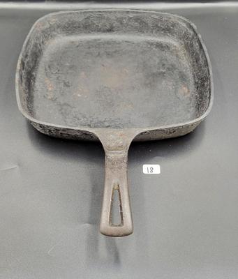 10" Unmarked Wagner Square Cast Iron Skillet