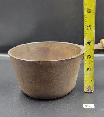 Cast Iron Sauce Pan